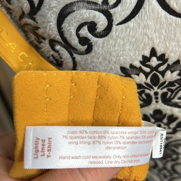 Cacique Mustard Yellow Lightly Lined T Shirt 42C - Picture 5 of 6